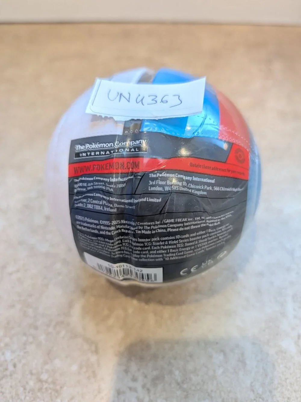 1 Pokémon TCG Pokemon Poke Ball Tin E25 Sealed 3 Booster Pack Blue/Red
